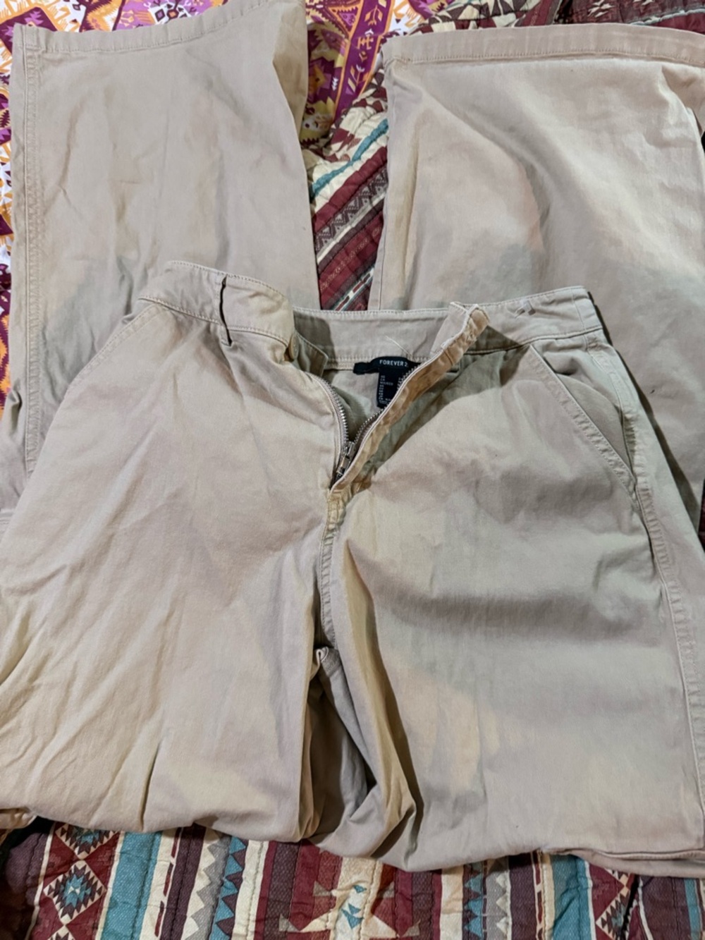 Forever 21 Beige Women's khaki- Straight Leg cargo pants